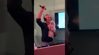 Lilliput the Maltese dog model meets Martin Kemp #celebrities #martinkemp #theanimaltalent