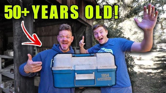 I Bought an Old tacklebox Full of Lures off ! 