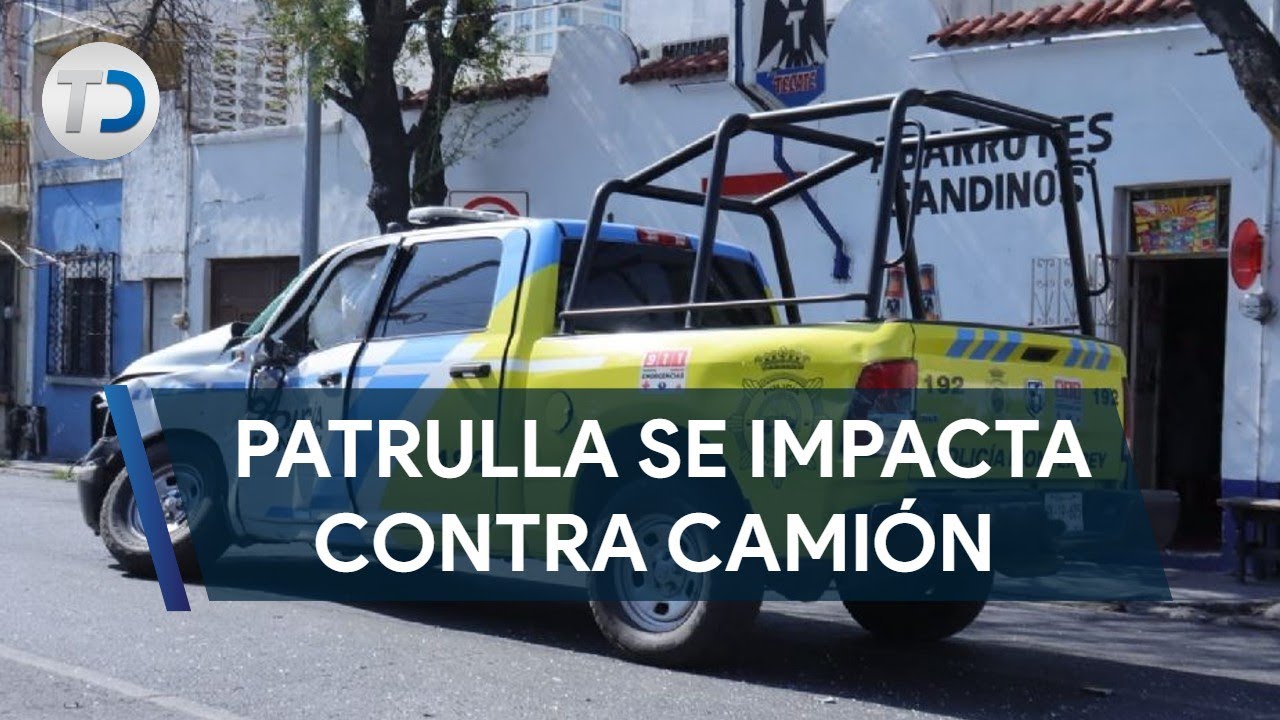 Patrulla se pasa el alto y choca contra camión urbano en el centro de ...