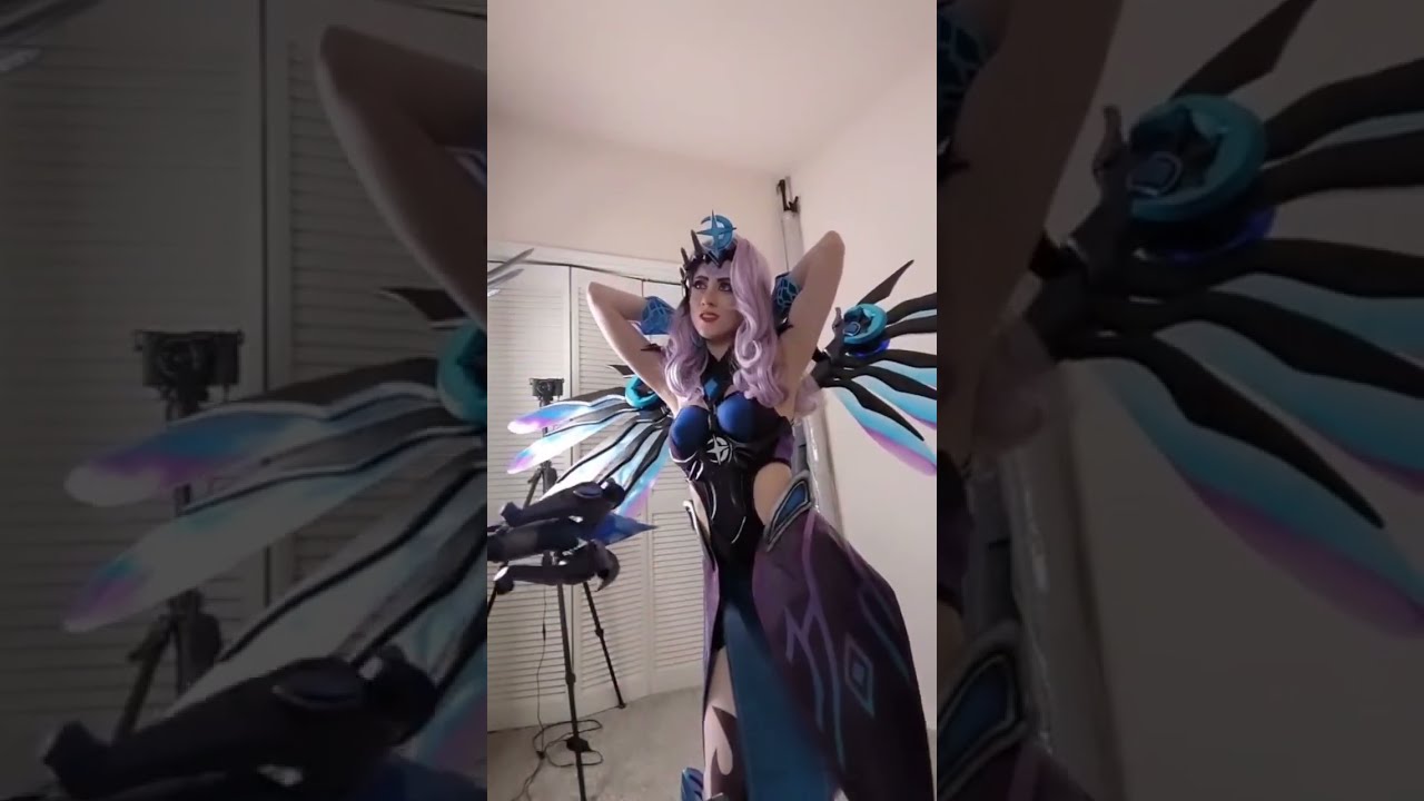 When you have a Mercy that dodges everything on your team! Cosplay made by me #overwatch #gaming