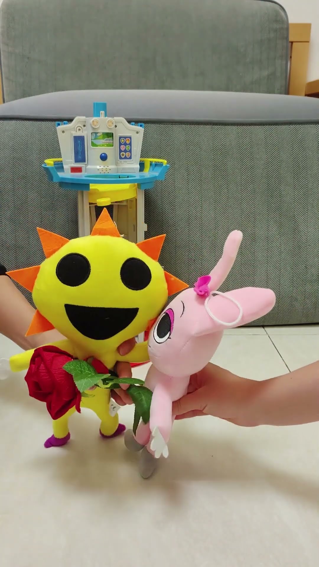 Jevin wants to make friends with Mr. Sun