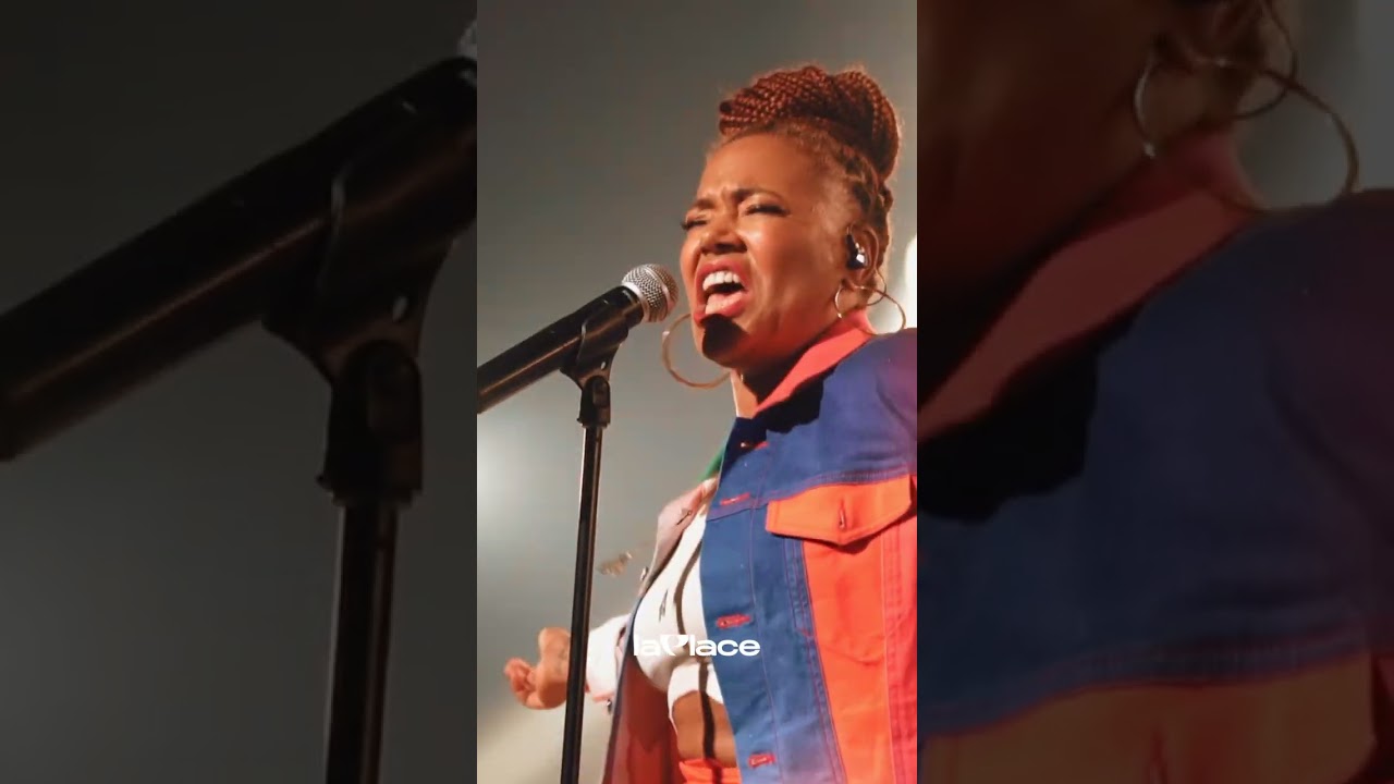 Quand China Moses reprend "Kiss" de Prince !! 