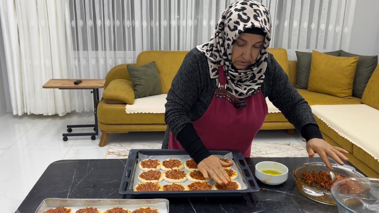 ÜZERİNDEKİ LEZZETİ BİR YİYEN BİR DAHA UNUTAMAZ💯 LEZZETİ AKILLARDAN SİLİNMEYEN HATAY BİBERLİ EKMEK