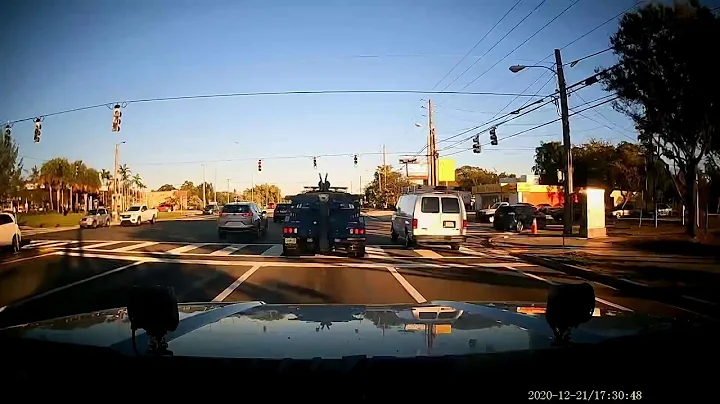 KELLE Sheehans Towing Driver give the Middle Finge...