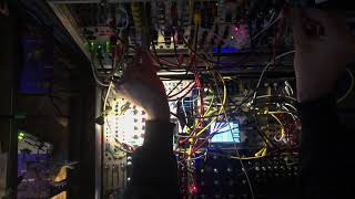 Dan Graveyard - Size me up (Eurorack modular techno)