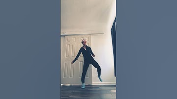 SpongeBob shuffle dance practice TAKE#2 🧽💃 #dance #practice #spongebob