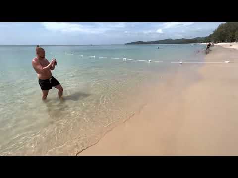 Thaïlande | Phuket | Plage de Bang Tao (ou Bangtao) | Marcher sur la plage.