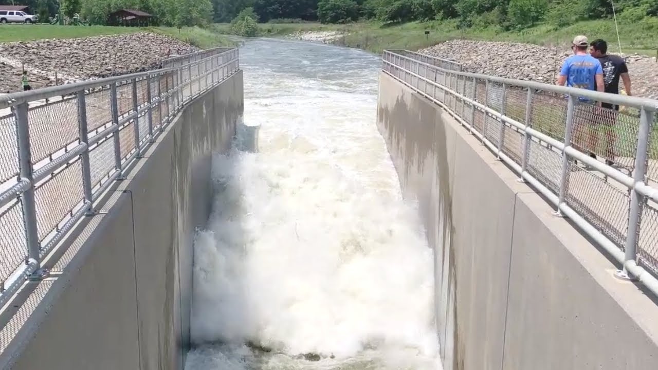 Smithville Lake Spillway in Missouri. EP 179 YouTube