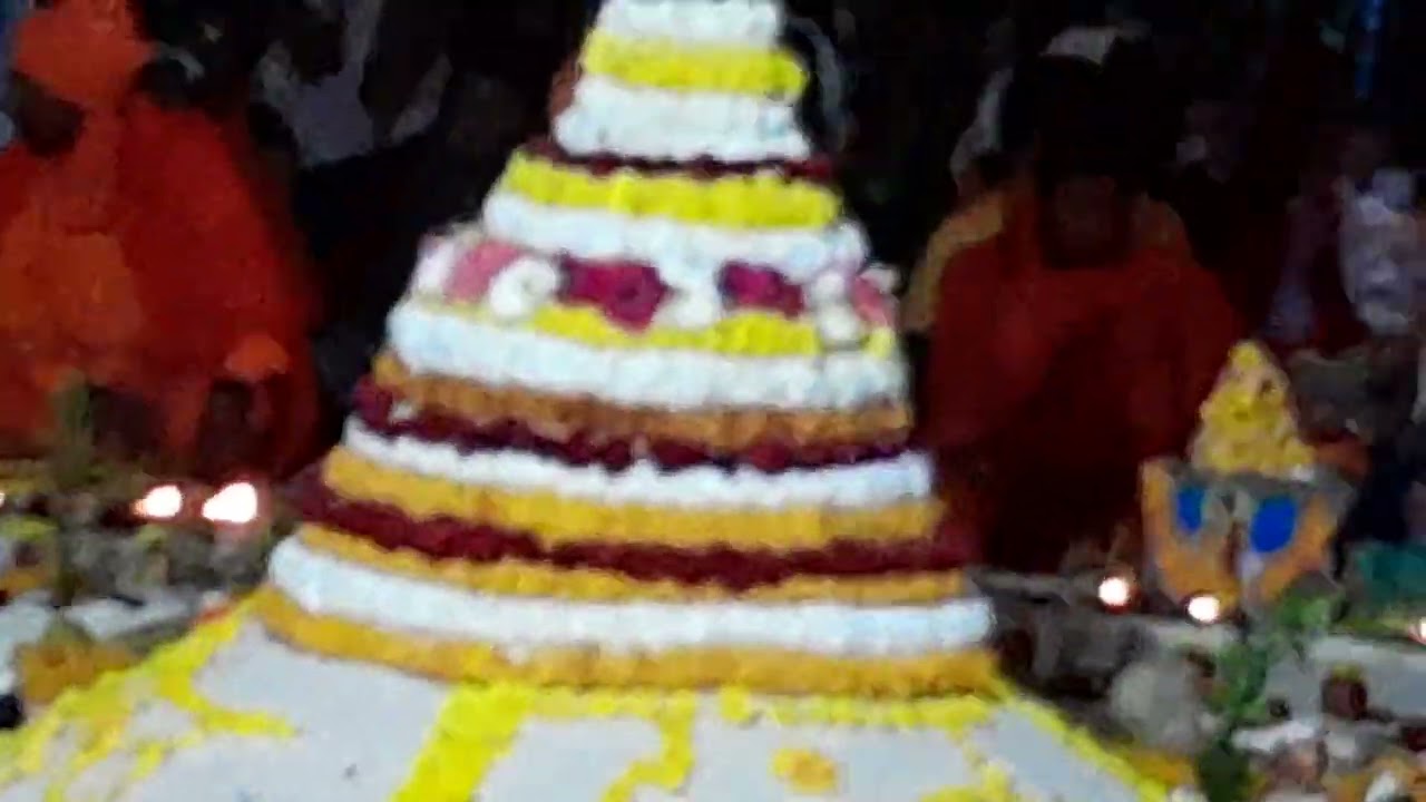 भव्य दिव्य महापुजा माहुर गडावर सव्वा खंडी तांदळाची !(1)