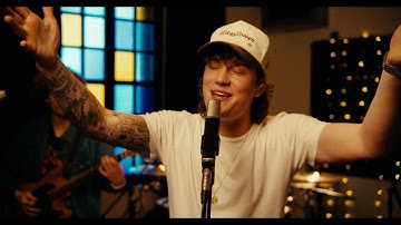 Cameron Whitcomb - Bad Apple [Live Performance]