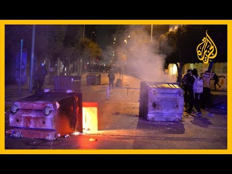 🇱🇧 قطع الطرقات وحرق الدواليب احتجاجا على استفحال الأزمة الاقتصادية بلبنان