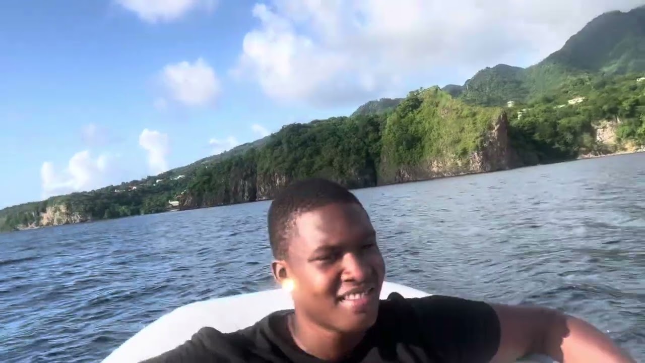 Raw footage from Portsmouth to Toucari from a boat 