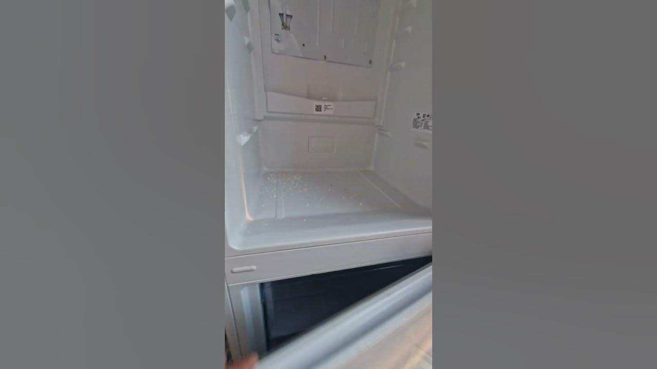 холодильник beko RCSK250M00W - YouTube