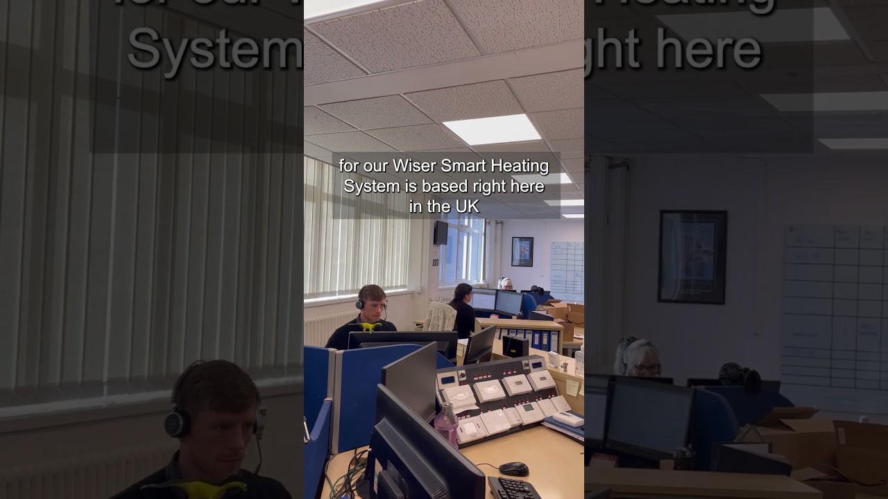 Нужна помощь? Наша служба поддержки, базирующаяся в Великобритании, всегда к вашим услугам!