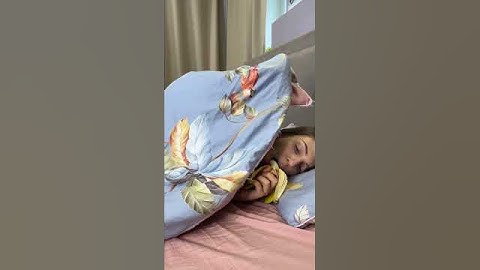 How to eat banana properly 😱 #shorts by #innart_life