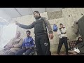 عبد الله عثمان يروي تفاصيل اعتقال شقيقه محمد أثناء عودتهما إلى غزة عبر معبر رفح بعد رحلة علاج