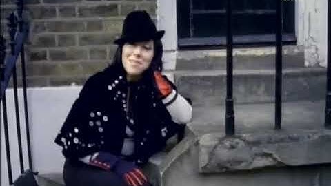 Martha Wainwright - When The Day Is Short (VIDEO)