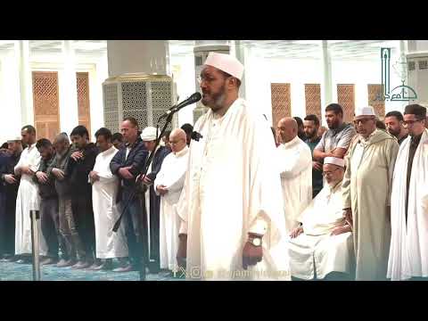 جانب من صلاة التراويح بـ جامع الجزائر بصوت القارىء الشيخ محم د مقاتلي الإبراهيمي