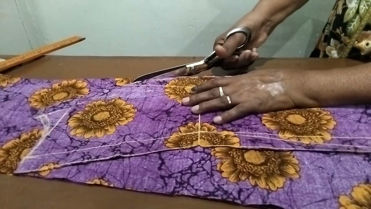 பிரின்சஸ் லைன் கட்டிங் [ முழு கவுன்]