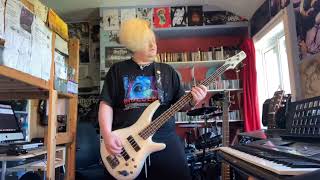 Marilyn Manson - The Beautiful People (Bass Cover)