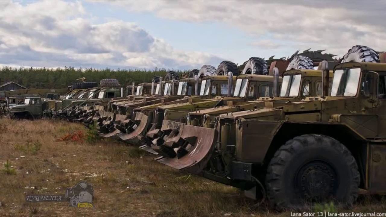 Продажа техники россия. Кладбище военной техники России кладбище в России. Кладбище военной техники в Ростовской области. Брошенная техника ЗИЛ 157. Кладбище военной техники в России Киржач.