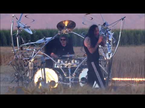 KORN - CROP CIRCLE CLIP OF "LET THE GUILT GO"