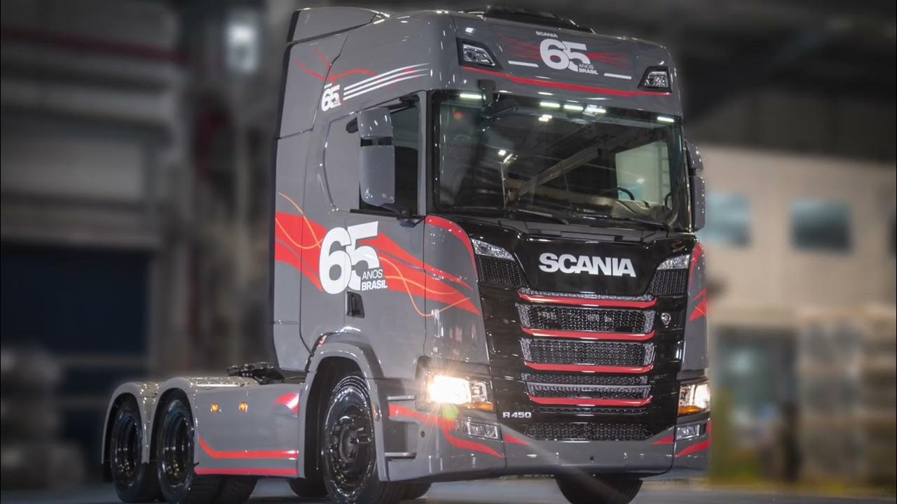 Vídeo: Caminhão que comemora os 65 anos da Scania no Brasil tem