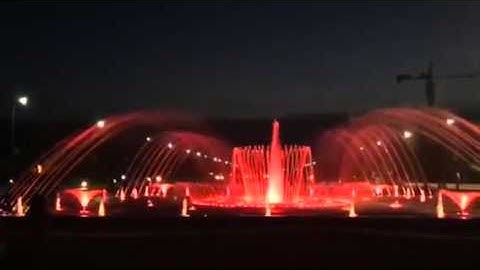 Dai phun nuoc giai tri theo nhac