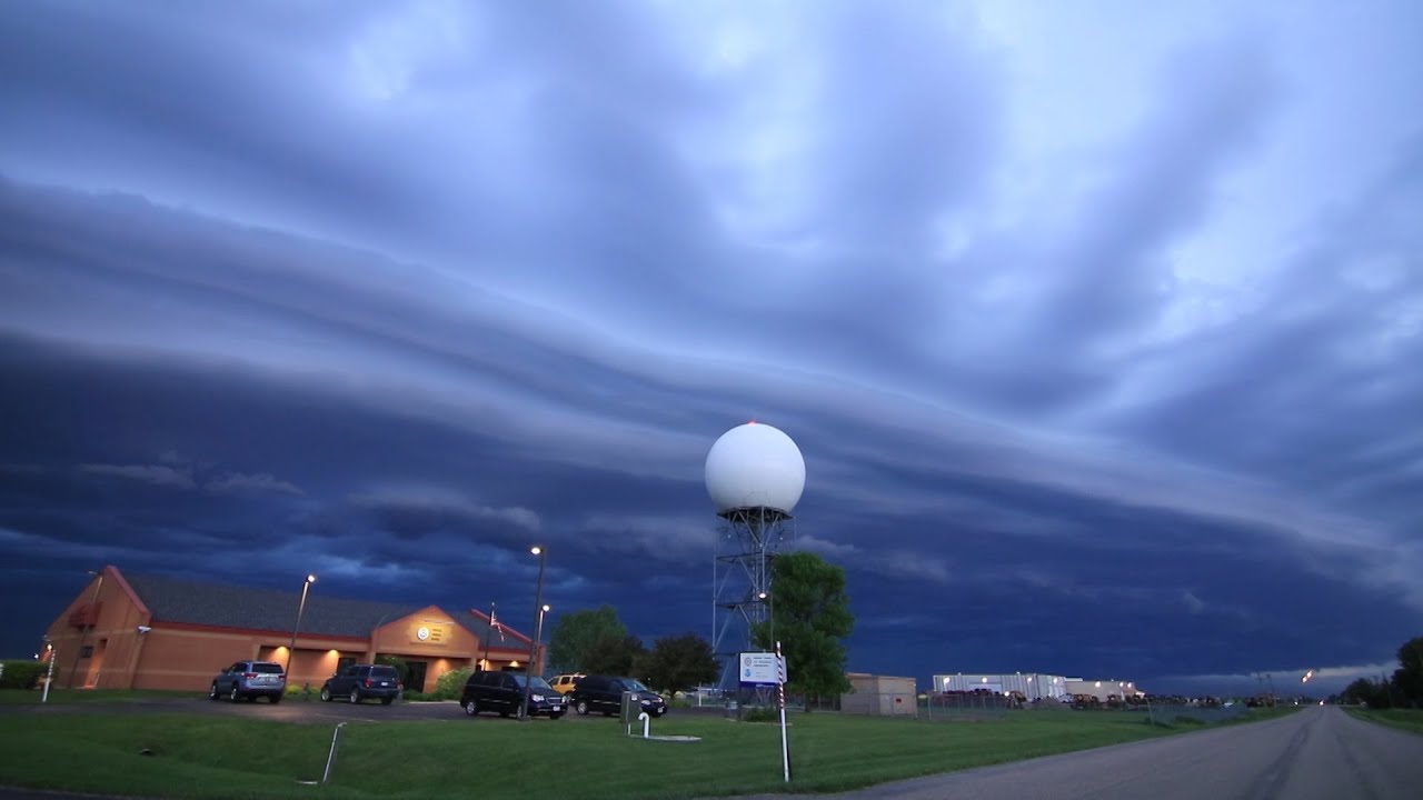 Amazing storm clouds over the Aberdeen, SD NWS office - 5/30/2016