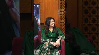 Mehwish Hayat’s Fashion Style Explained In Her Own Words 😉 #fahadmustafa #zombeid #ozankhan | S13Q