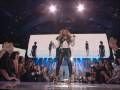 Beyonce - Single ladies live @ World Music Awards 2008