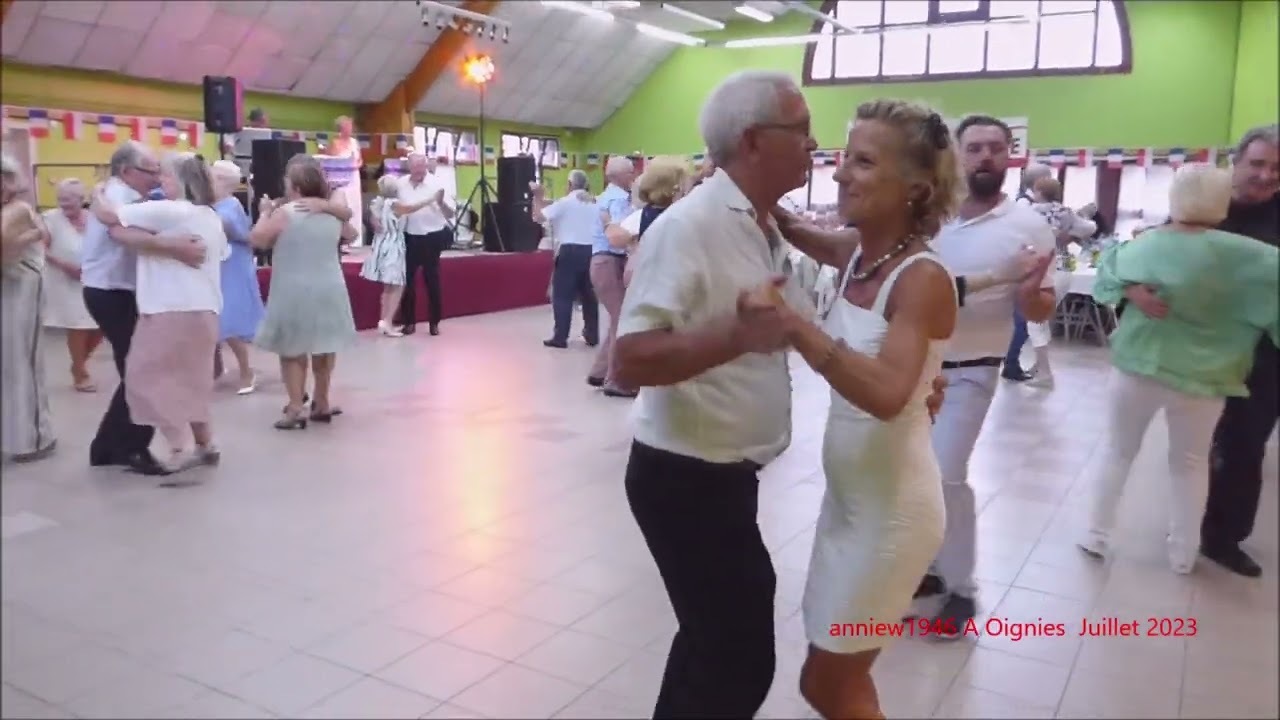 France Pologne a Oignies avec Pat et Régine le 30 /7/2023  filmé par Annie W (557)