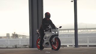2023 YAMAHA YZF-R7 GEN 2 - INTENSITY WHITE (CINEMATIC FILM)