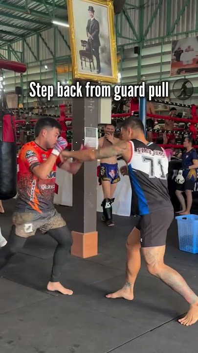 Prajanchai displays true Muay Femur with timing, control, and respect at its finest 🫡