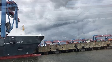 Xếp hàng container lên tàu biển | Hamburg | Khám phá nước Đức | Nước Đức | cuộc sống ở Đức