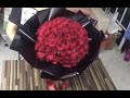 How to wrap a 99 roses bouquet ( Huamama @ Carousell )