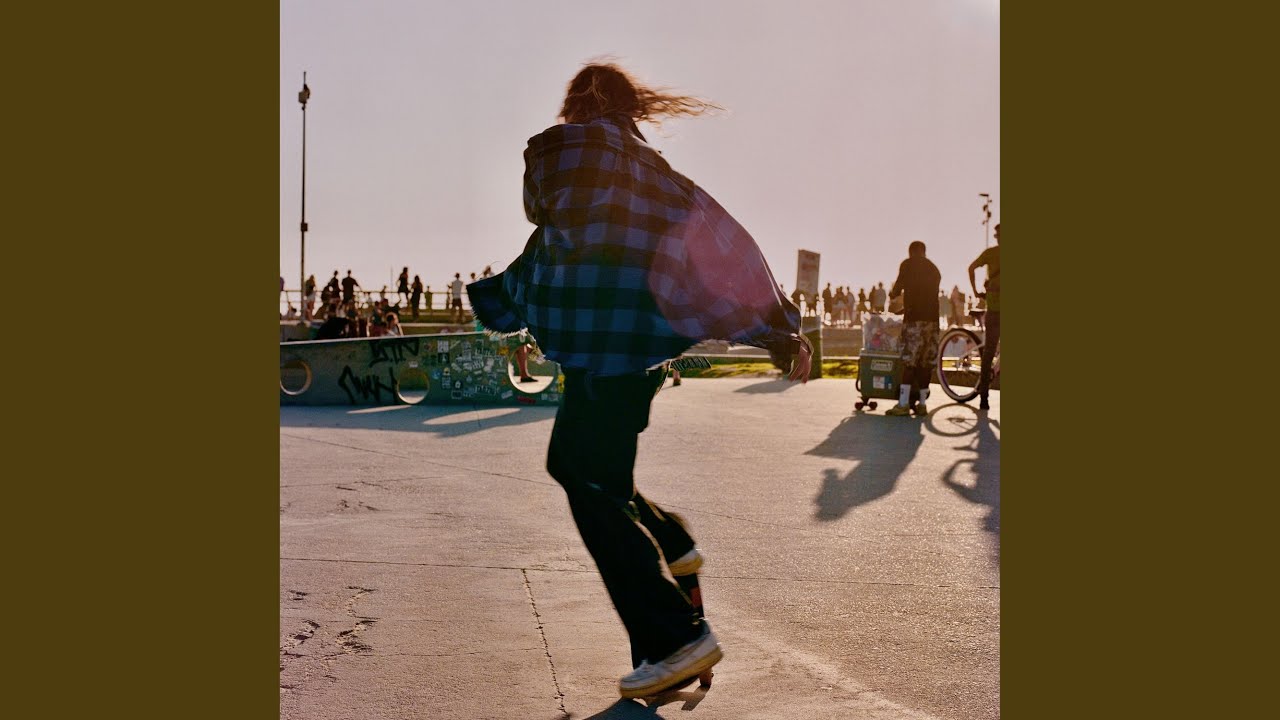 Watch Pet Bee on YouTube Watch Pet Bee on YouTube