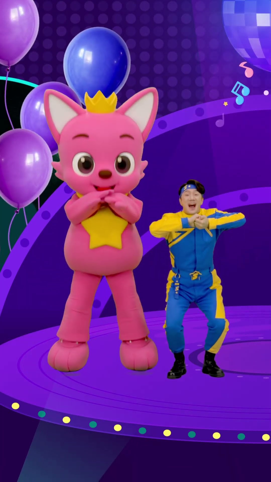 Mingle with Hoi and Sammy #roundandround #minglegame #pinkfong