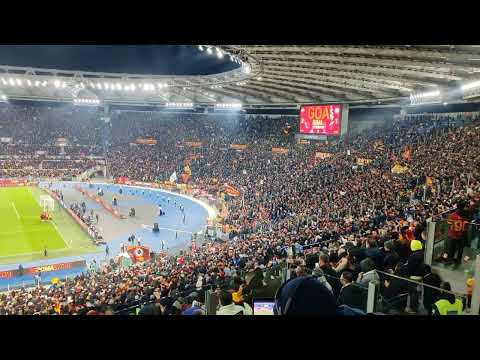 26/11/23 Roma Udinese: nuovo vantaggio giallorosso con Dybala, l'esultanza dei tifosi della Roma!