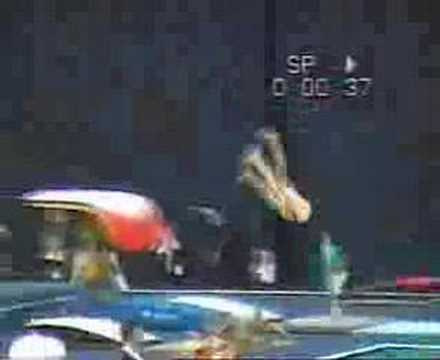 vault Yurchenko 1/1 - salto bwd piked (women)