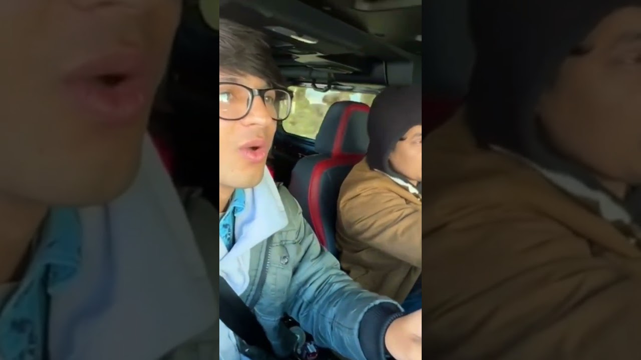 Raste me itni sari barf 😍 heaven 😍. Sourav Joshi vlogs 😍. #shorts