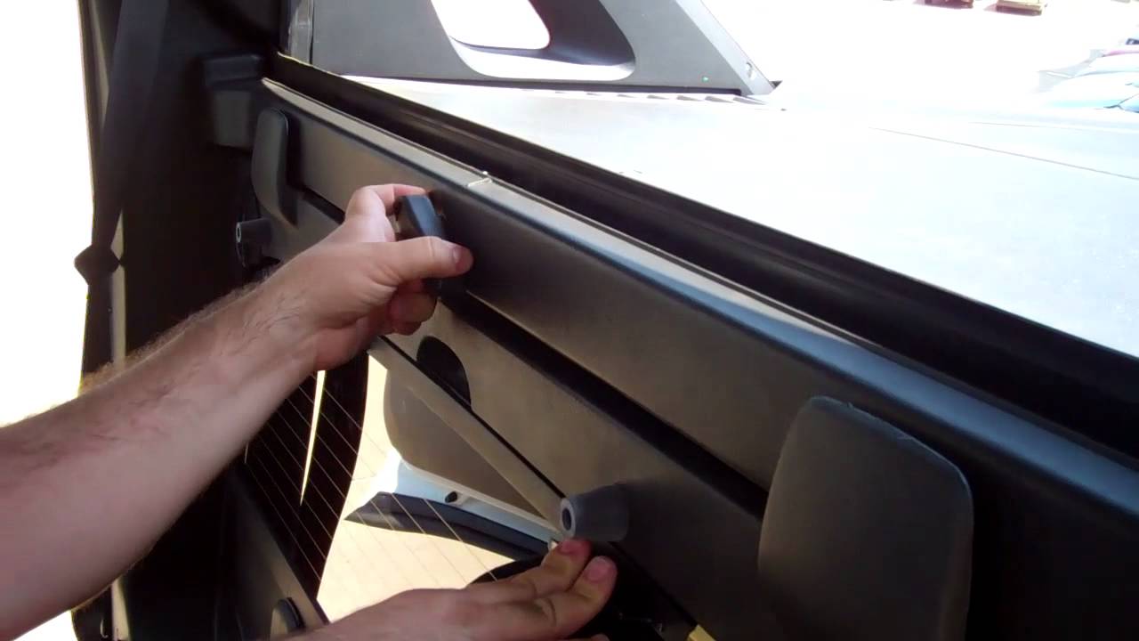 Chevy Avalanche Mid-gate demonstration