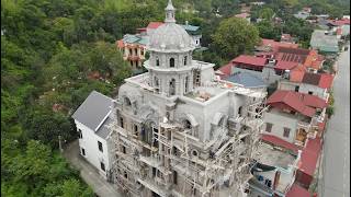 Full Video Of The 65-Day Construction Of The Concrete Tower Atop The Castle