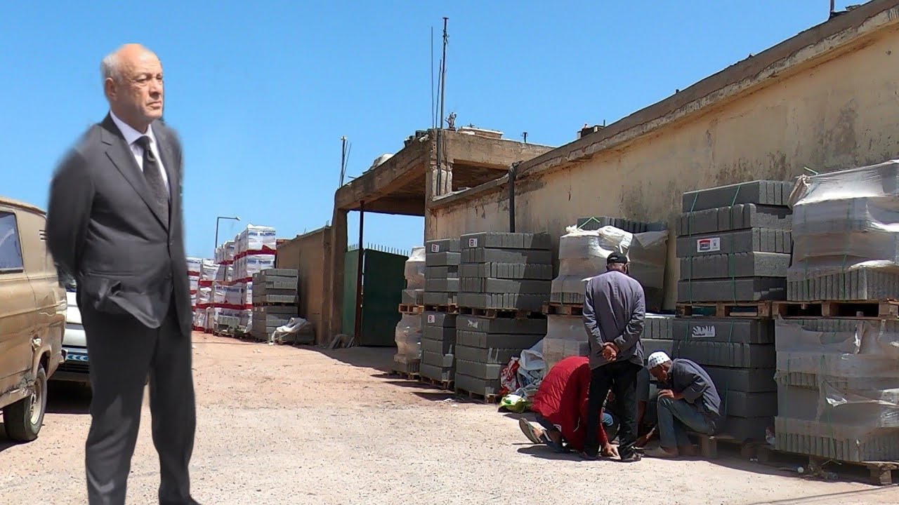 إزالة «گلسات» لبيع مواد البناء بعين الشق بعد سنوات طويلة من احتلالها للملك العمومي