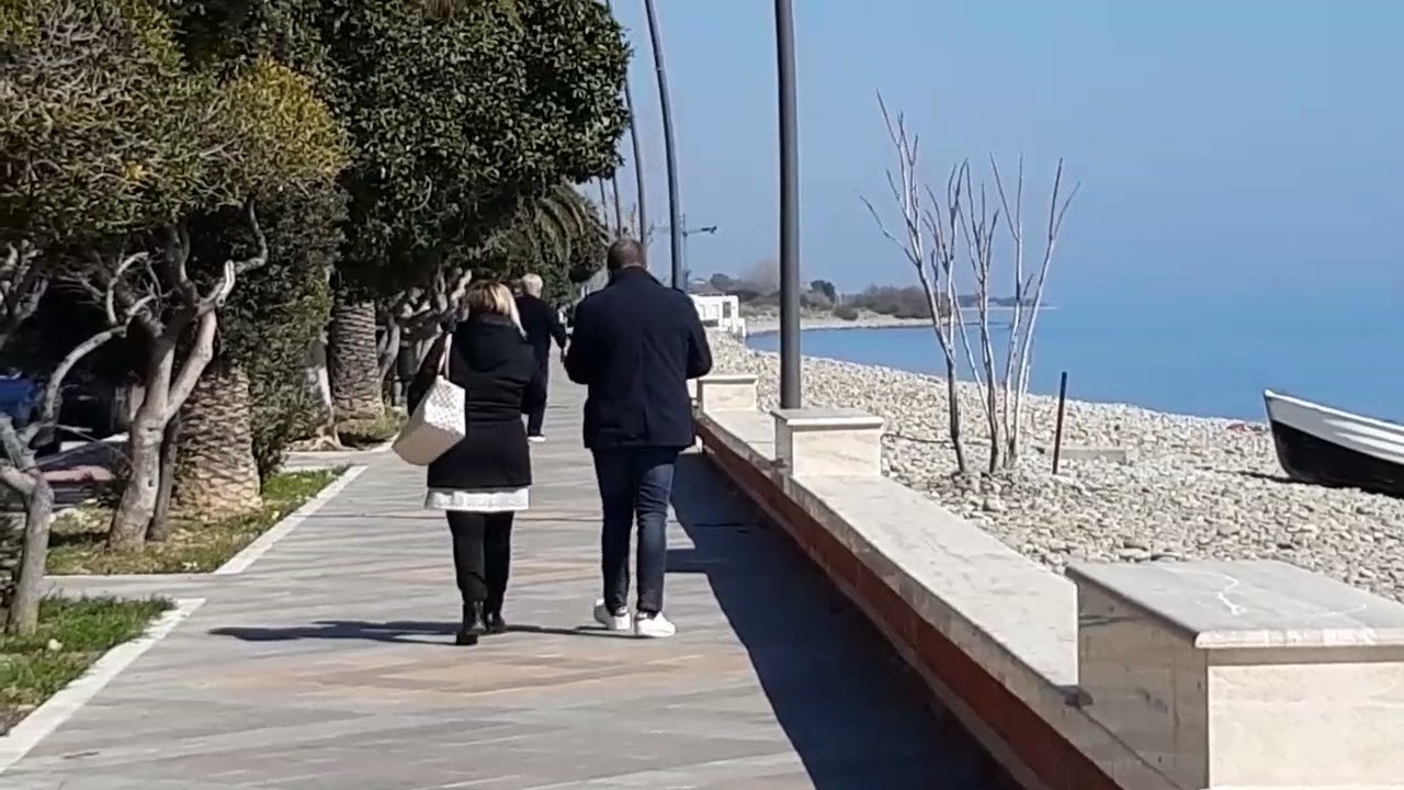 Италия.Штрафы уже с 1 февраля. В магазине, на почте,в парикмахерской ...