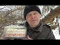 Геннадий Горин отмечает день рождения на природе, кушают торт