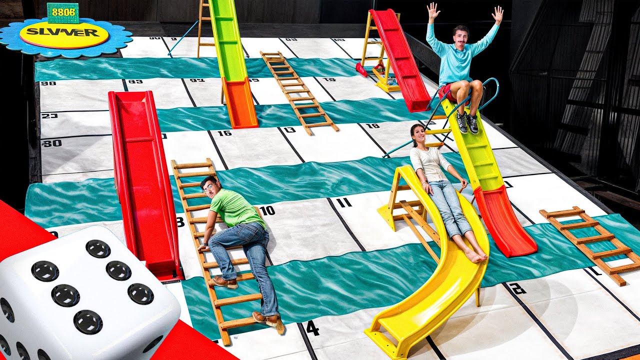 مار پله با یوتوبرا تو دنیای واقعی 🐍🎲