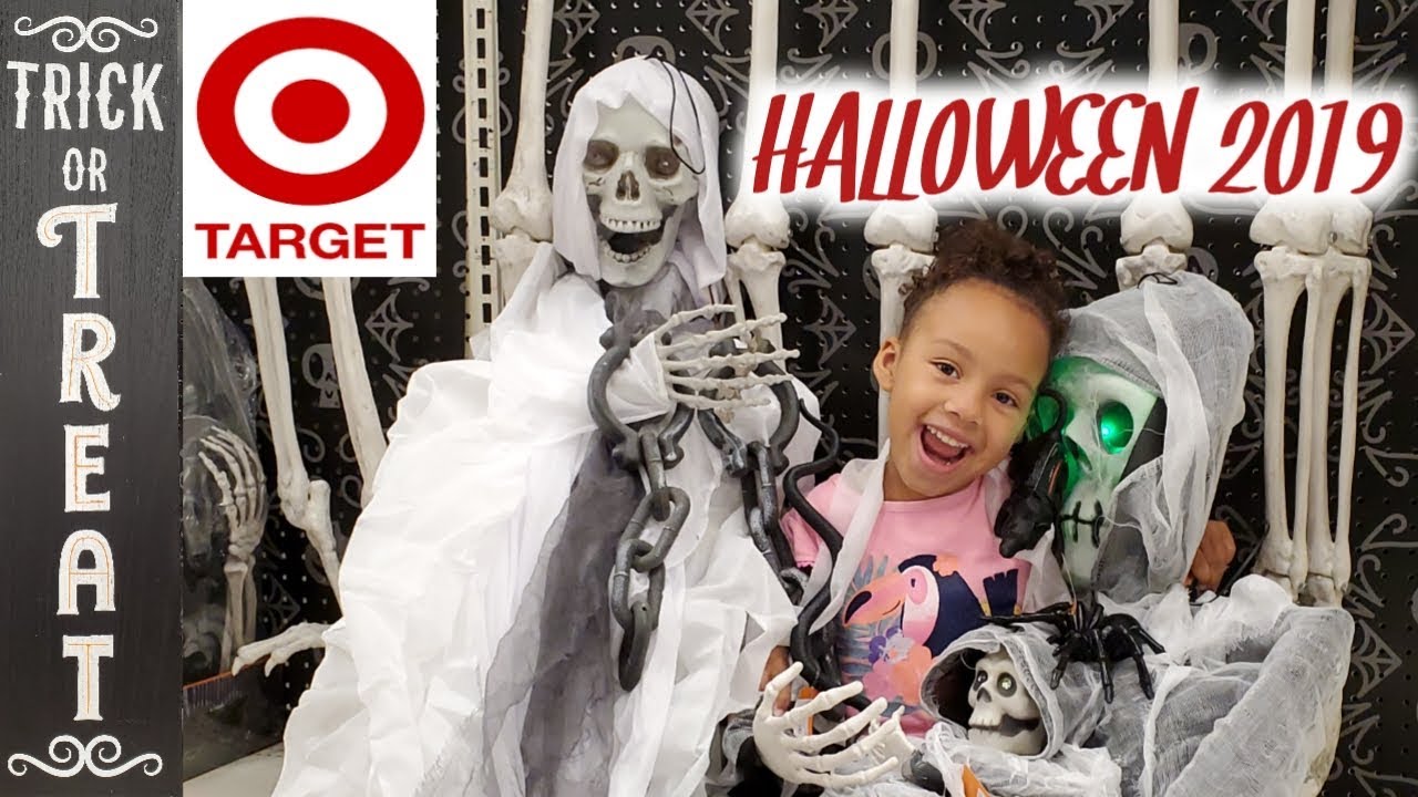 NEW TARGET HALLOWEEN DECOR 2019 4K | COSTUMES | CANDY AND MORE | SHOP WITH ME