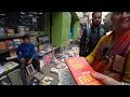 You Won't Believe What Indians Are Reading! | India's Largest Second Hand Book Market 🇮🇳