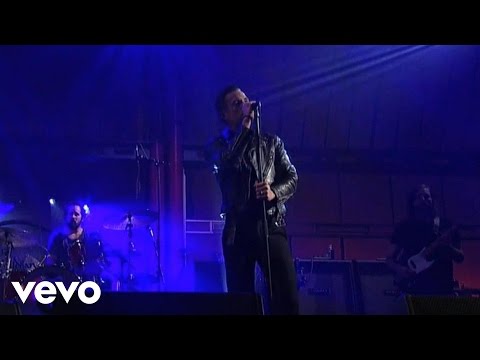 The Killers - Miss Atomic Bomb (Live On Letterman)